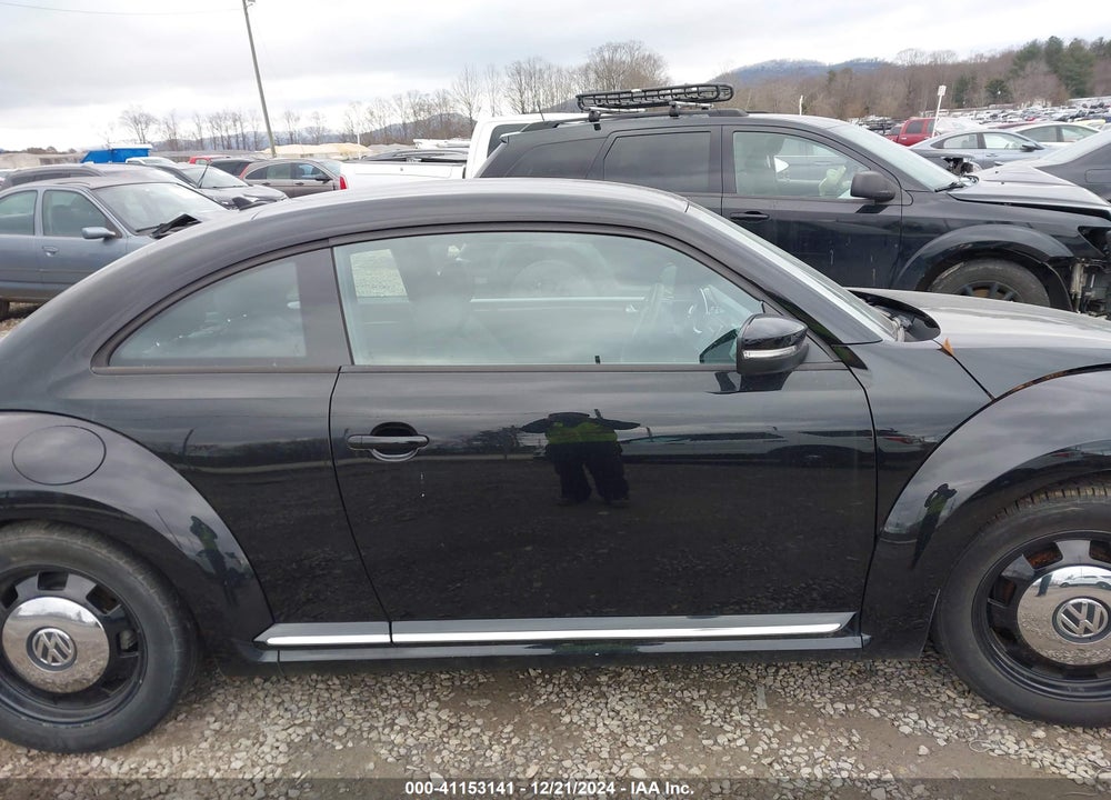 2015 VOLKSWAGEN BEETLE 1.8T VIN: 3VWH17ATXFM633190