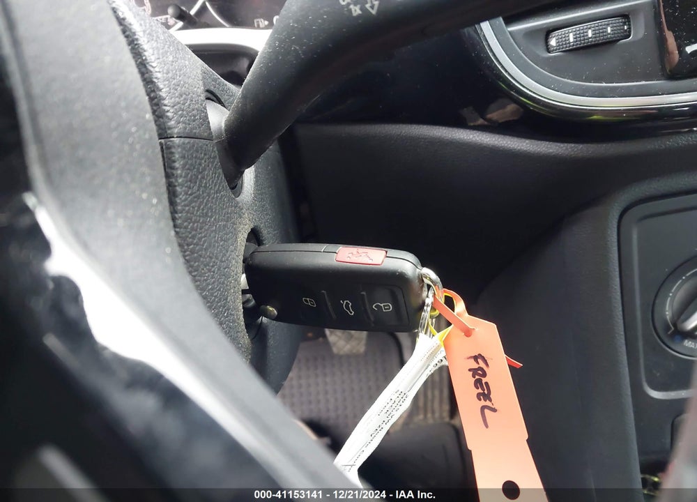2015 VOLKSWAGEN BEETLE 1.8T VIN: 3VWH17ATXFM633190