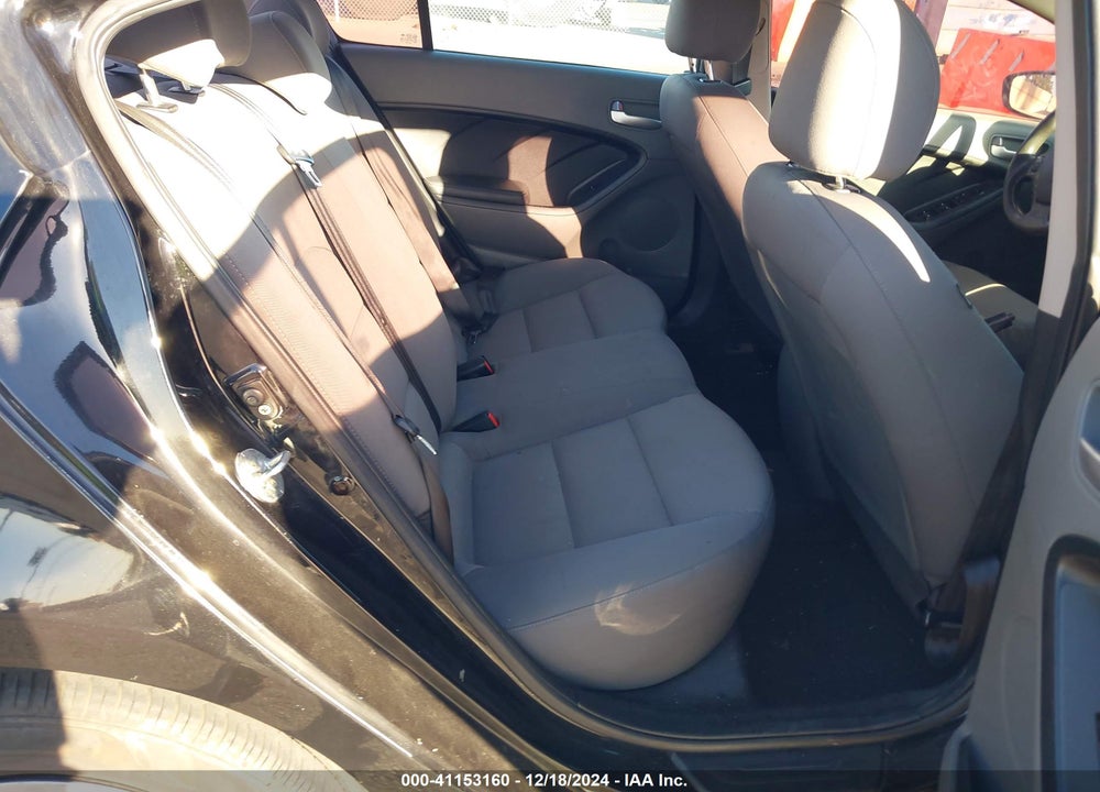 2017 KIA FORTE LX VIN: 3KPFK4A76HE064098