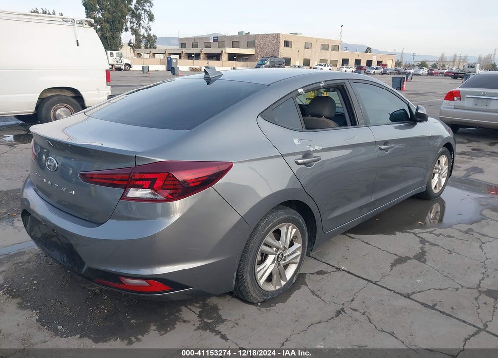 2019 HYUNDAI ELANTRA SEL VIN: 5NPD84LFXKH425541