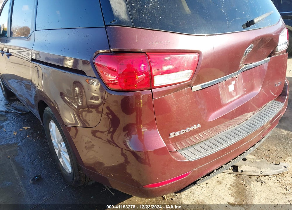 2015 KIA SEDONA LX VIN: KNDMB5C19F6052133