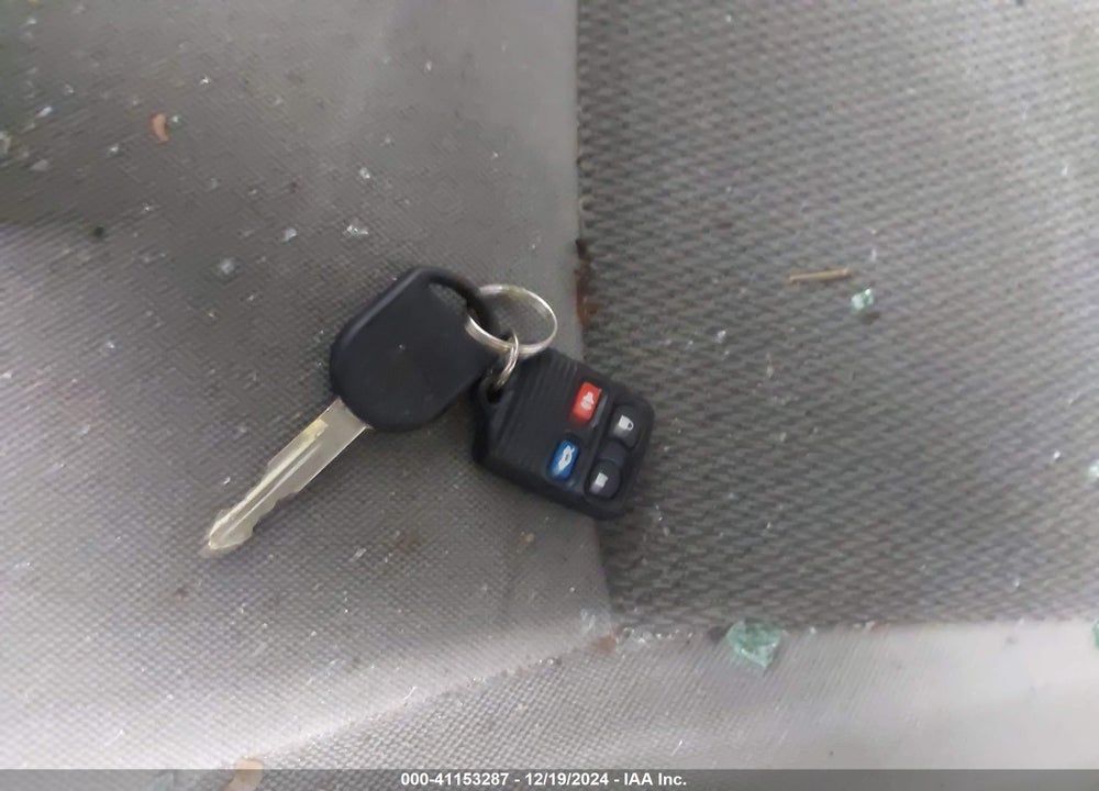 2006 FORD TAURUS SE VIN: 1FAHP53U56A161401