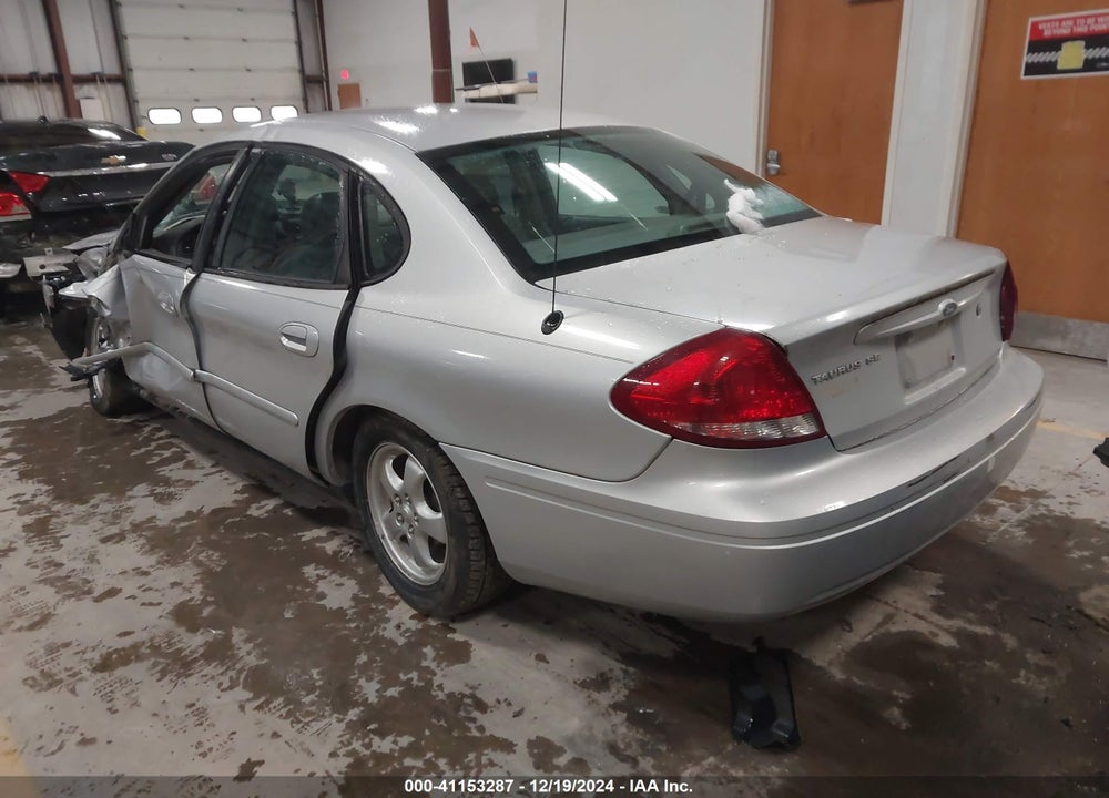2006 FORD TAURUS SE VIN: 1FAHP53U56A161401