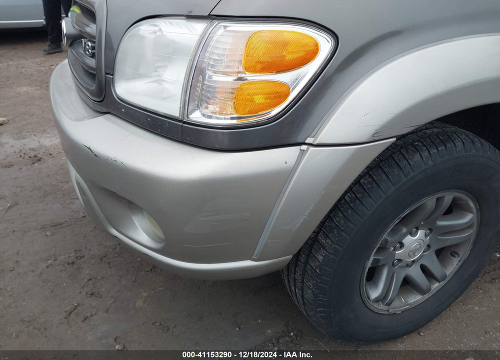 2004 TOYOTA SEQUOIA SR5 V8 VIN: 5TDBT44AX4S210828