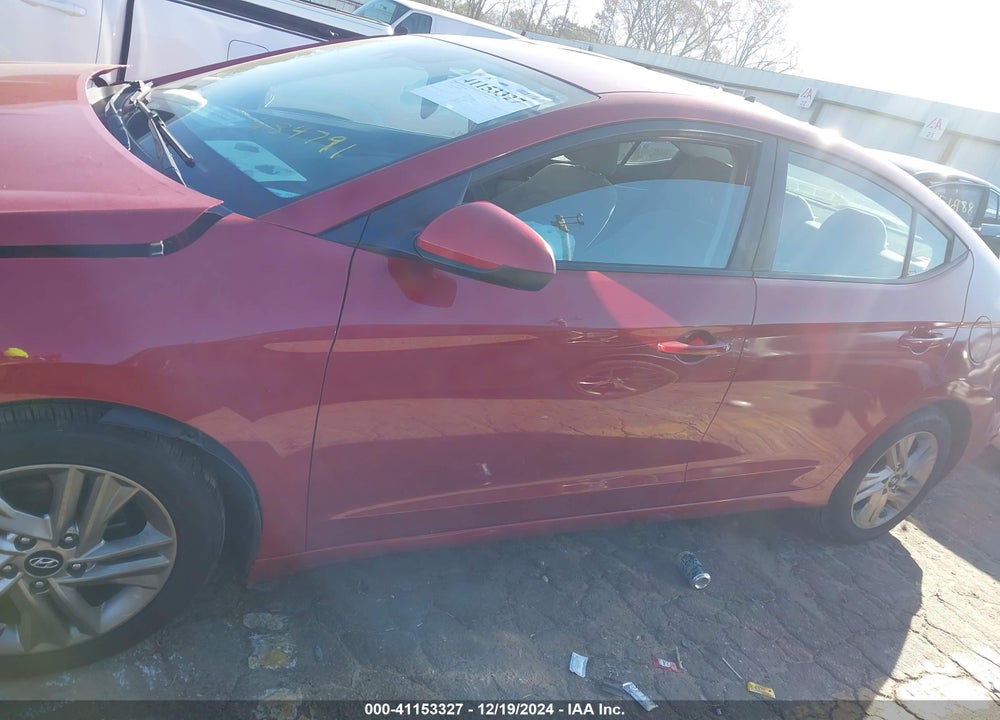 2019 HYUNDAI ELANTRA VIN: 5NPD84LF9KH484791