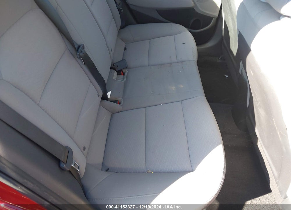 2019 HYUNDAI ELANTRA VIN: 5NPD84LF9KH484791