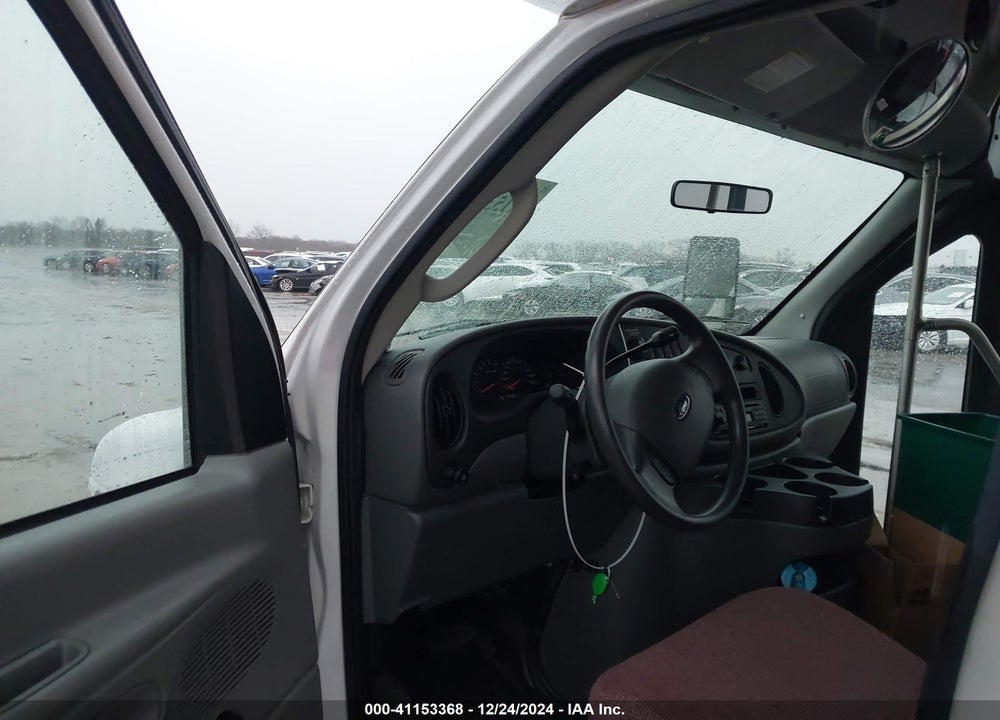 2008 FORD E-450 CUTAWAY VIN: 1FDXE45S67DB36228