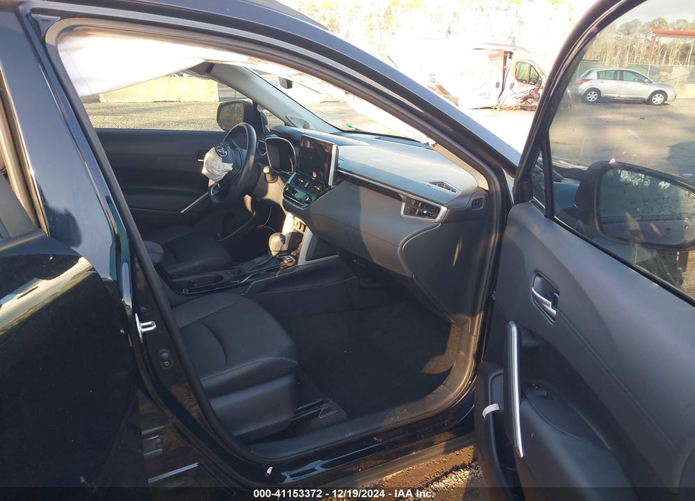 2023 TOYOTA COROLLA CROSS XLE VIN: 7MUDAAAG0PV068103