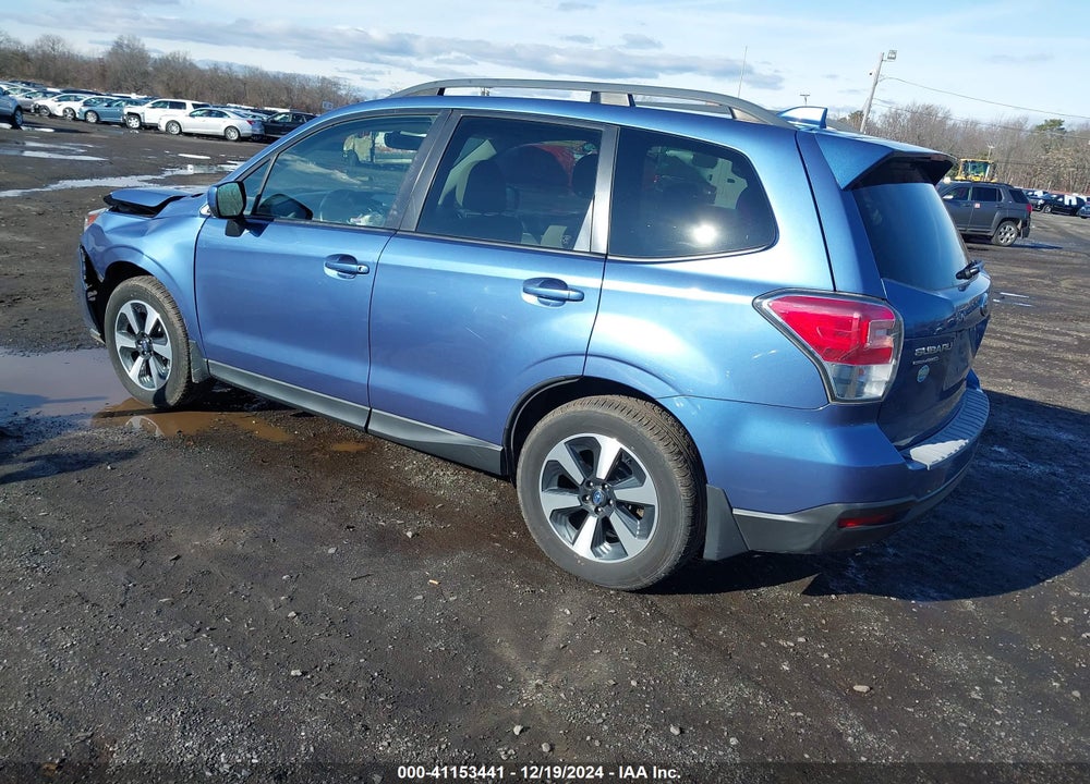 2017 SUBARU FORESTER 2.5I PREMIUM VIN: JF2SJAEC8HH572527