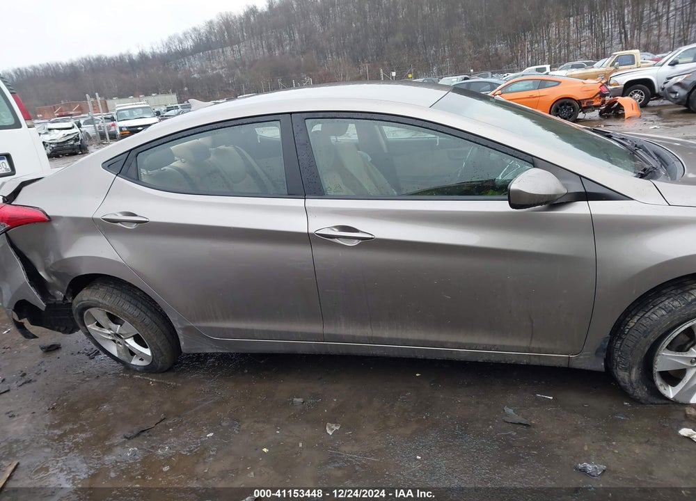 2012 HYUNDAI ELANTRA VIN: 5NPDH4AE5CH139365