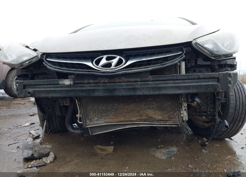 2012 HYUNDAI ELANTRA VIN: 5NPDH4AE5CH139365