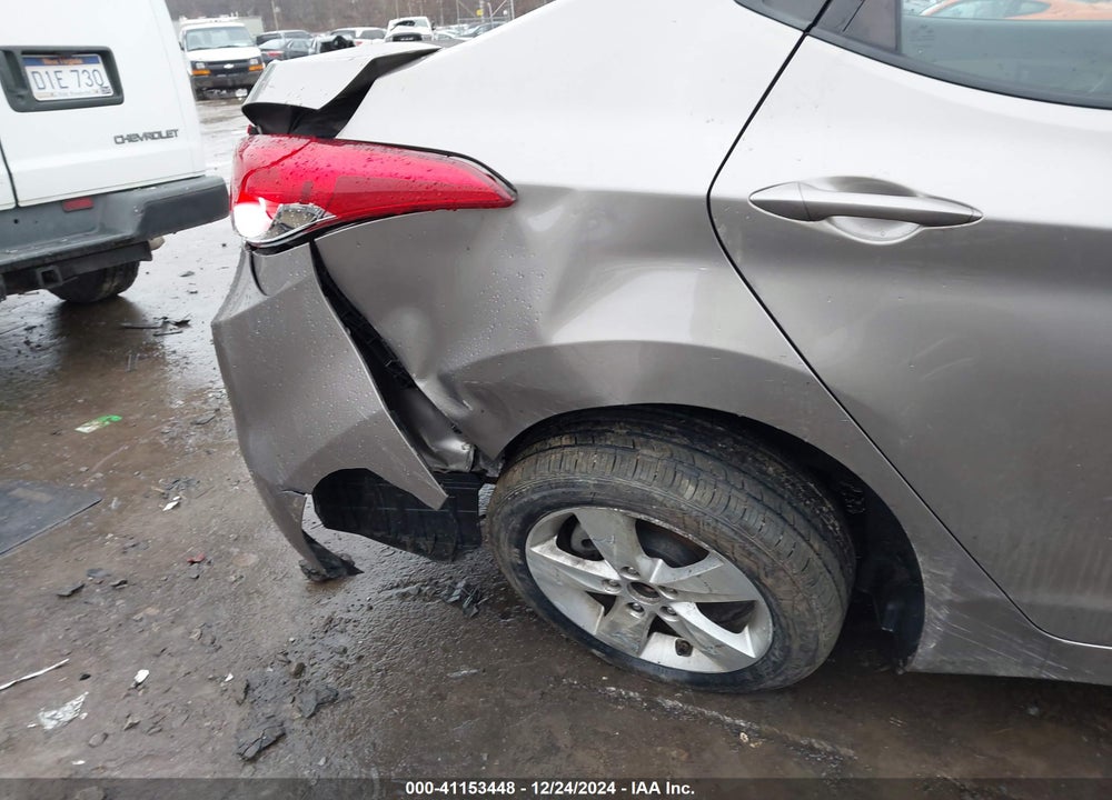 2012 HYUNDAI ELANTRA VIN: 5NPDH4AE5CH139365