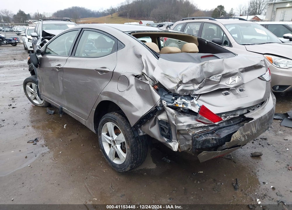 2012 HYUNDAI ELANTRA VIN: 5NPDH4AE5CH139365