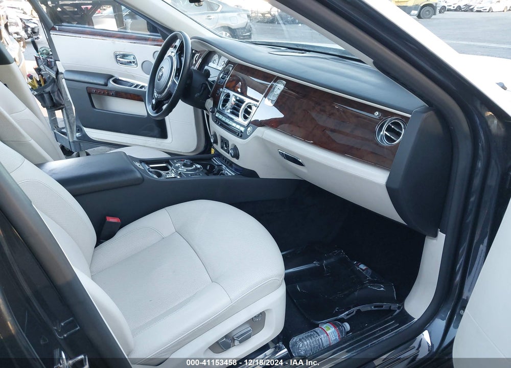 2013 ROLLS-ROYCE GHOST VIN: SCA664S51DUX51896