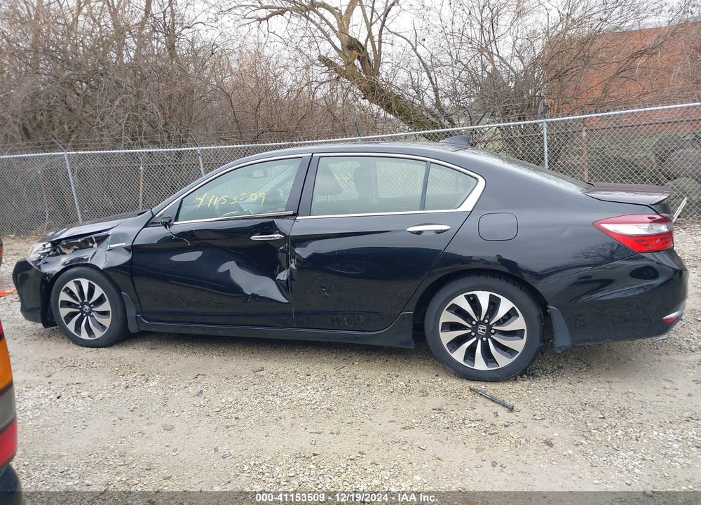 2017 HONDA ACCORD HYBRID VIN: JHMCR6F74HC019590
