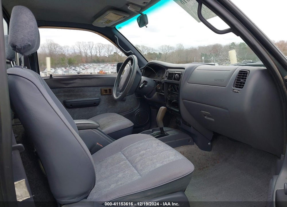 2000 TOYOTA TACOMA PRERUNNER VIN: 5TENM92N0YZ711068