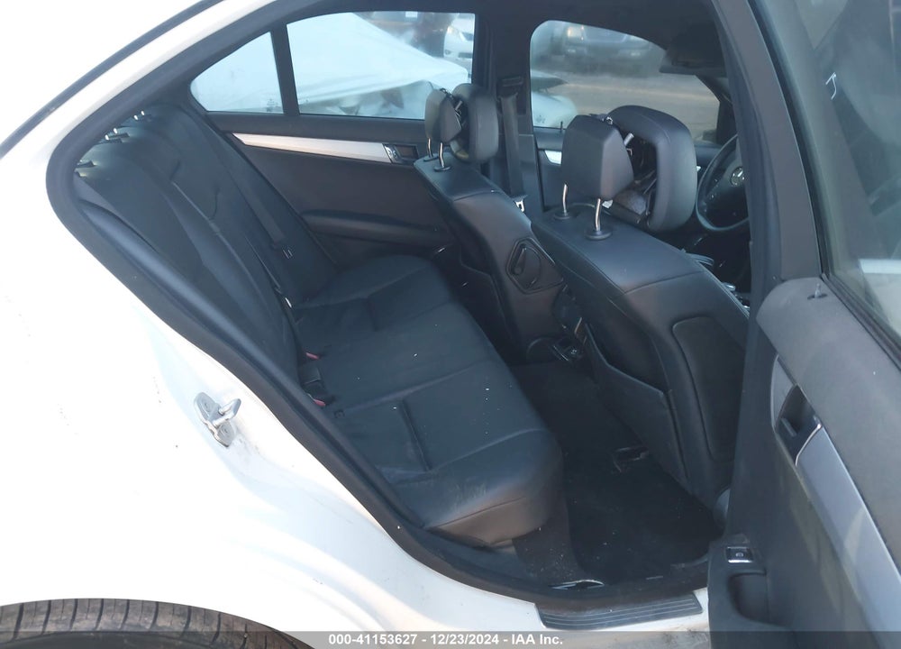 2008 MERCEDES-BENZ C VIN: WDDGF54X88R015876