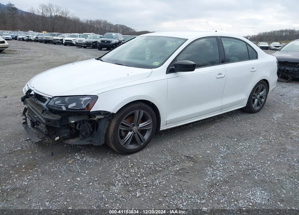 2015 VOLKSWAGEN JETTA VIN: 3VWD17AJ2FM204977