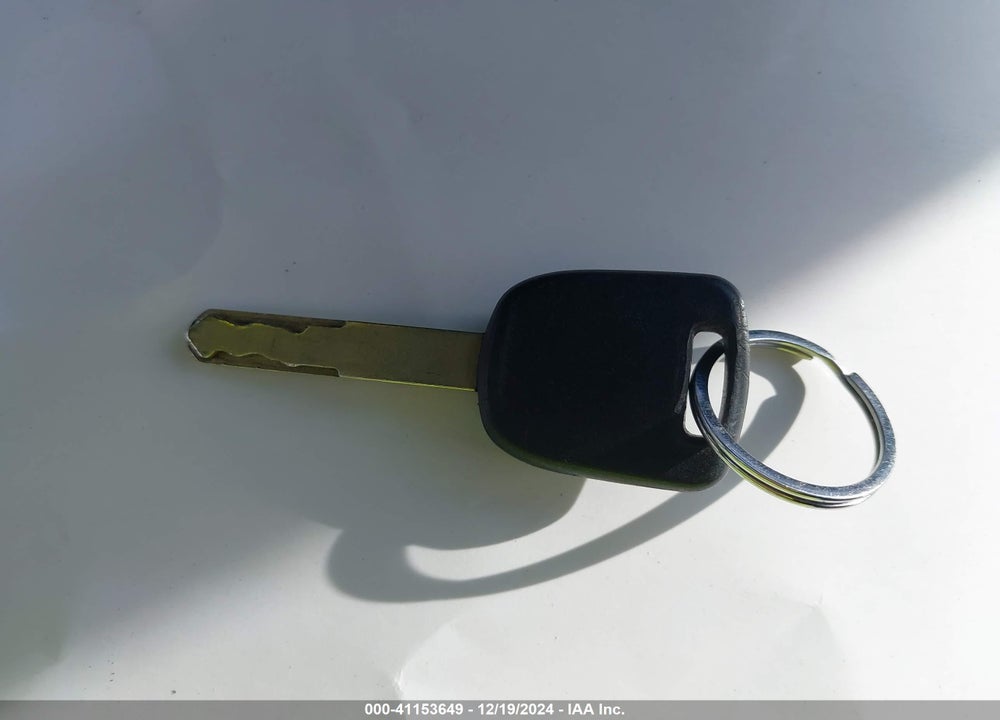 2003 HONDA ACCORD 2.4 LX VIN: JHMCM56303C004597