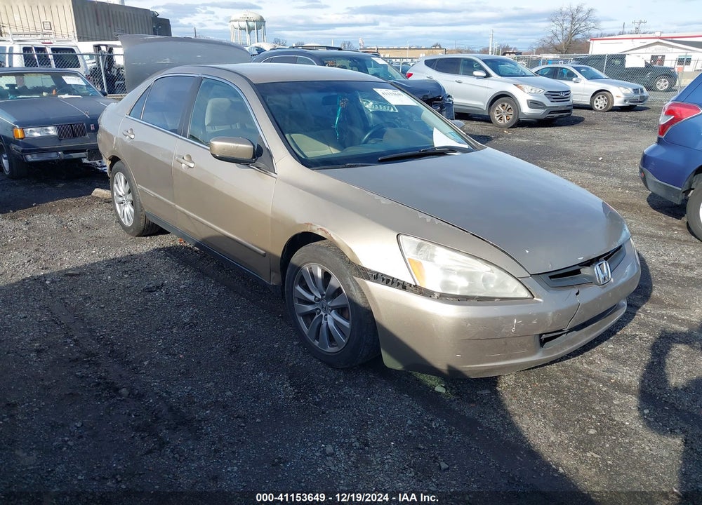 2003 HONDA ACCORD 2.4 LX VIN: JHMCM56303C004597