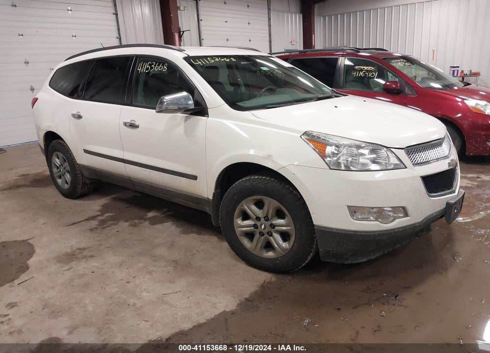 2011 CHEVROLET TRAVERSE LS VIN: 1GNKVFED0BJ341878