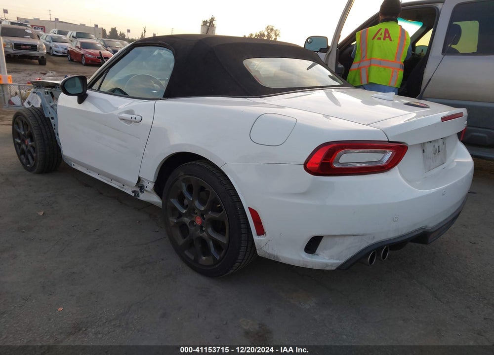 2020 FIAT 124 SPIDER ABARTH VIN: JC1NFAEK6L0145078