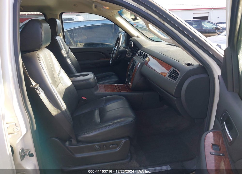 2008 CHEVROLET AVALANCHE 1500 LTZ VIN: 3GNFK12308G260365