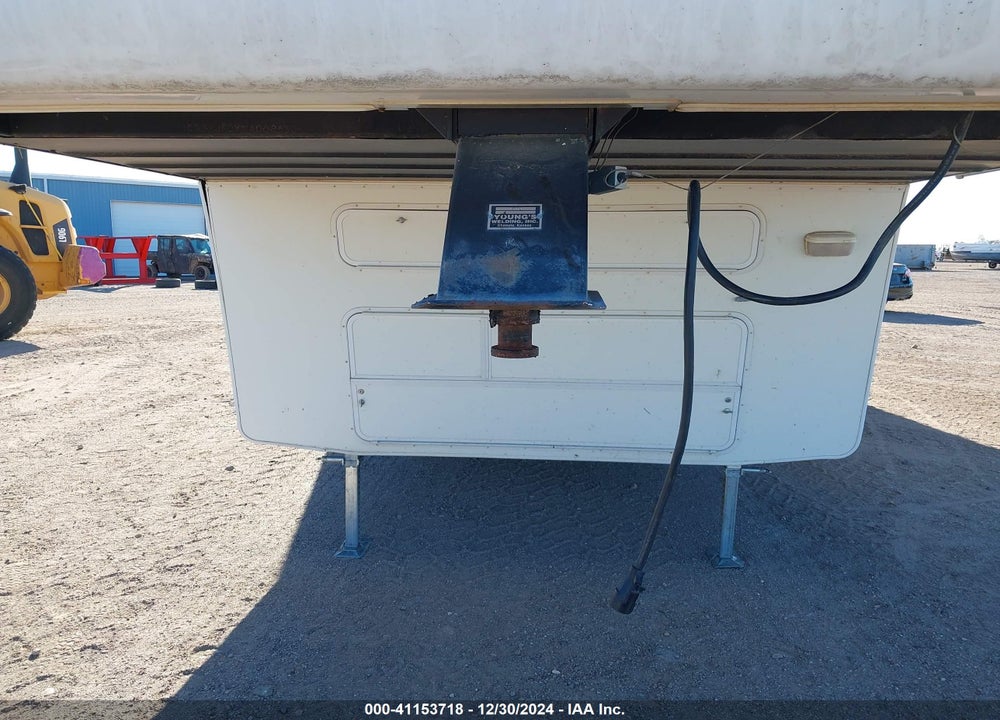 1999 HITCHHIKER 5TH WHEEL VIN: 1C932JP0XXA008530