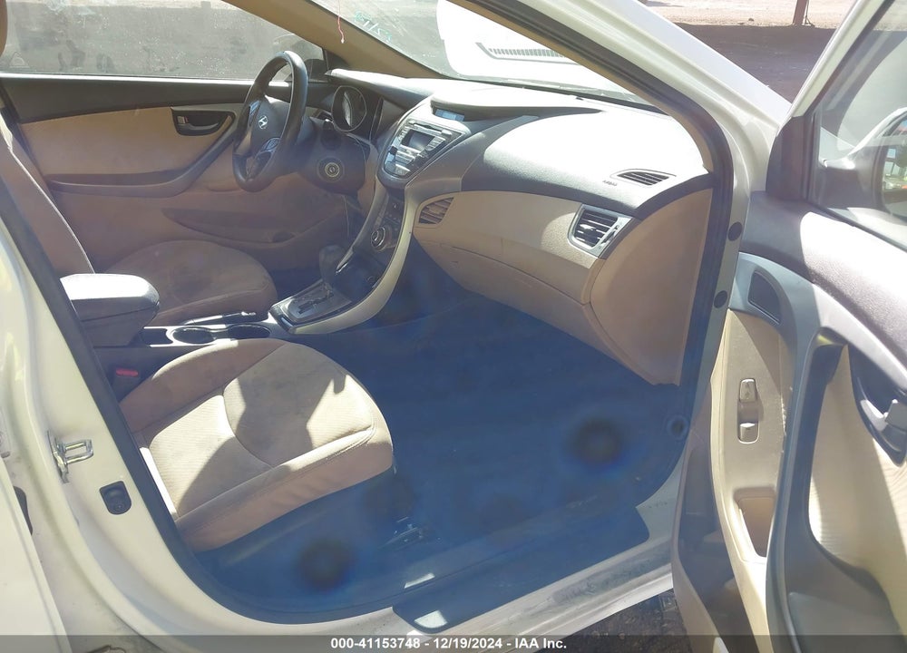 2013 HYUNDAI ELANTRA VIN: 5NPDH4AE4DH267761