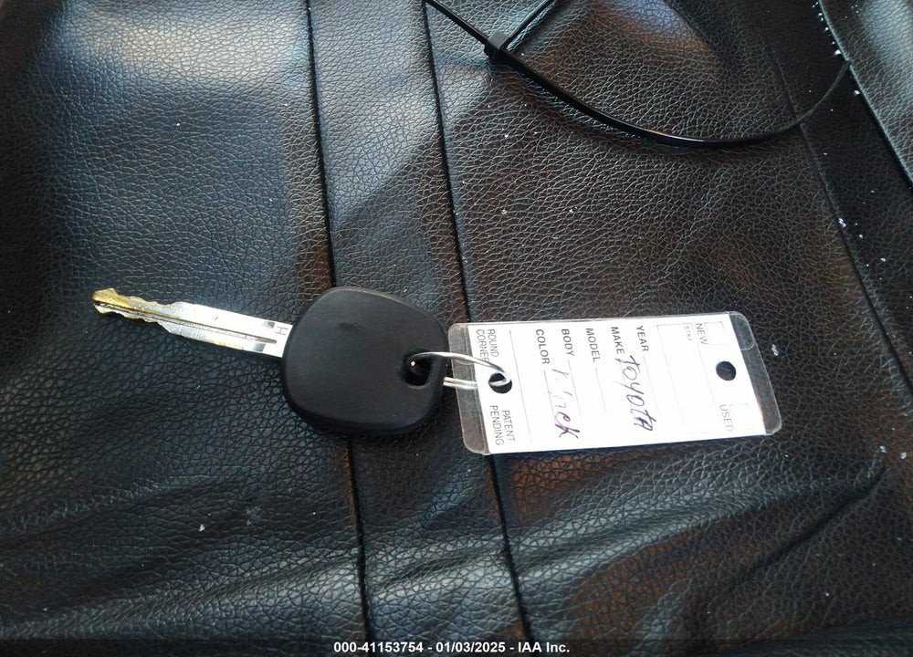 2008 TOYOTA RAV4 VIN: JTMZD33V885116193