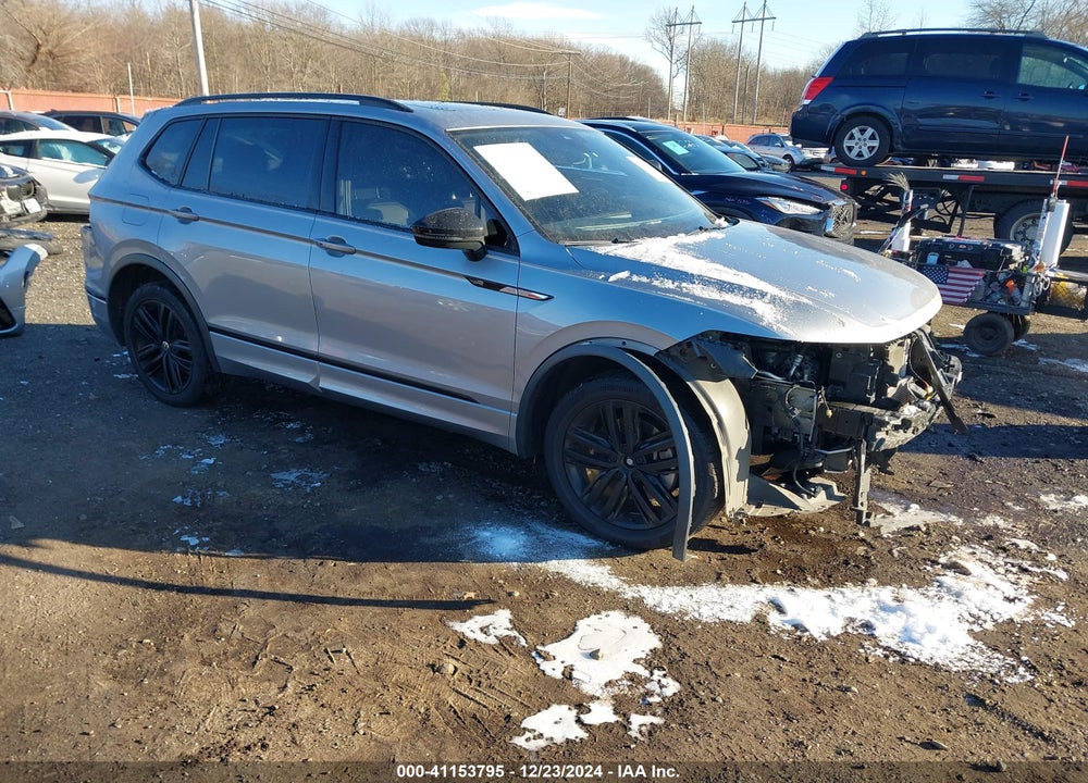 2022 VOLKSWAGEN TIGUAN 2.0T SE R-LINE BLACK VIN: 3VV8B7AX4NM048852