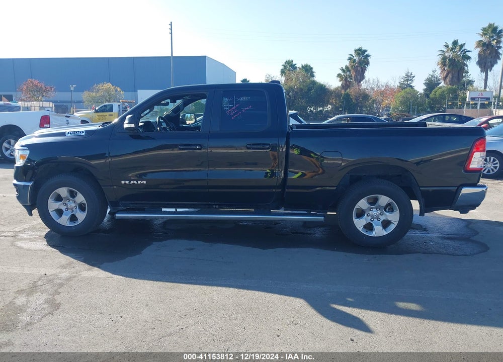 2022 RAM 1500 BIG HORN 4X4 6'4 BOX VIN: 1C6RRFBG4NN293378