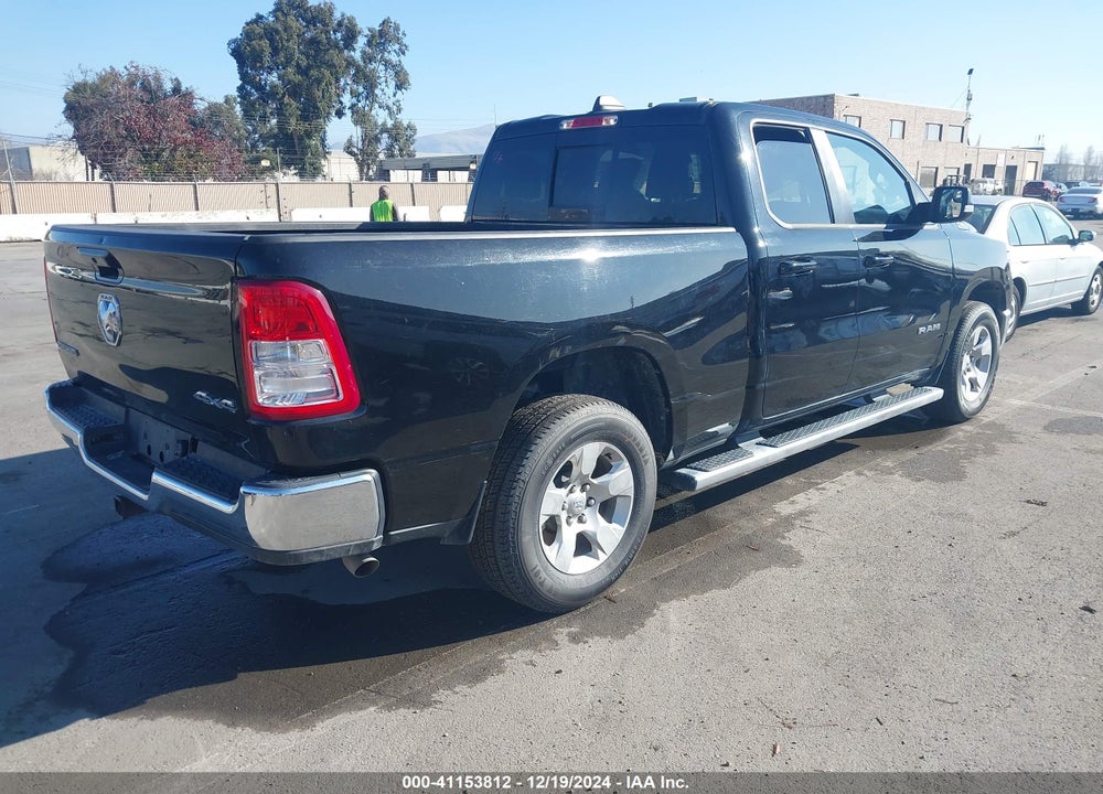 2022 RAM 1500 BIG HORN 4X4 6'4 BOX VIN: 1C6RRFBG4NN293378