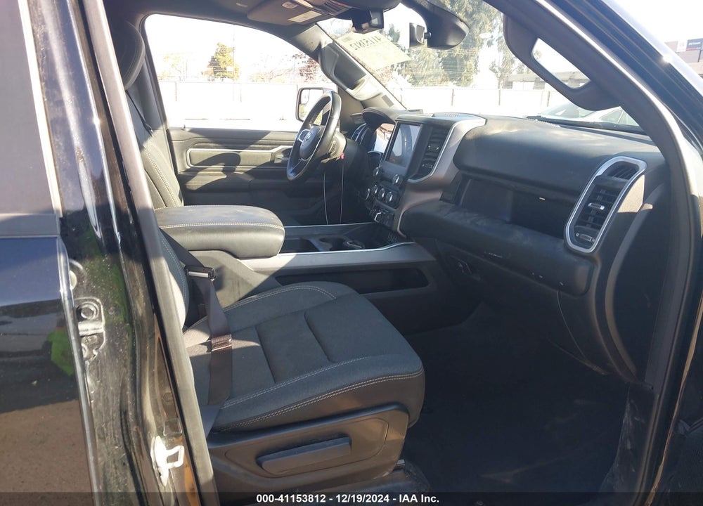 2022 RAM 1500 BIG HORN 4X4 6'4 BOX VIN: 1C6RRFBG4NN293378