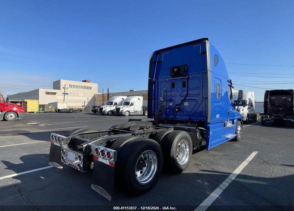 2017 FREIGHTLINER CASCADIA 125 VIN: 3AKJGLDRXHSHW2112