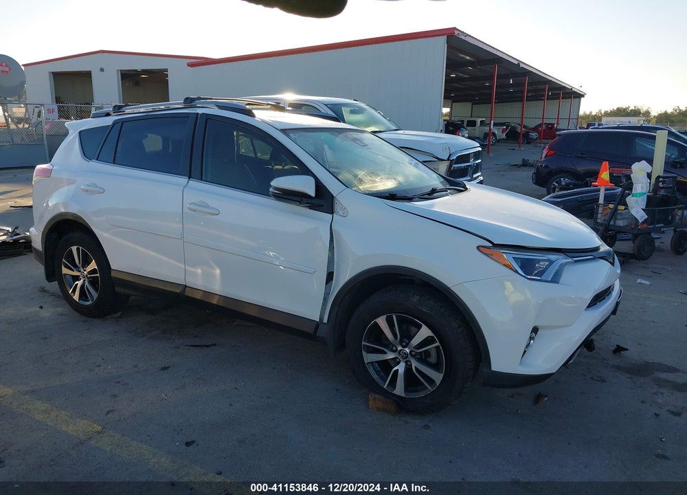 2017 TOYOTA RAV4 XLE VIN: JTMWFREV9HD103651