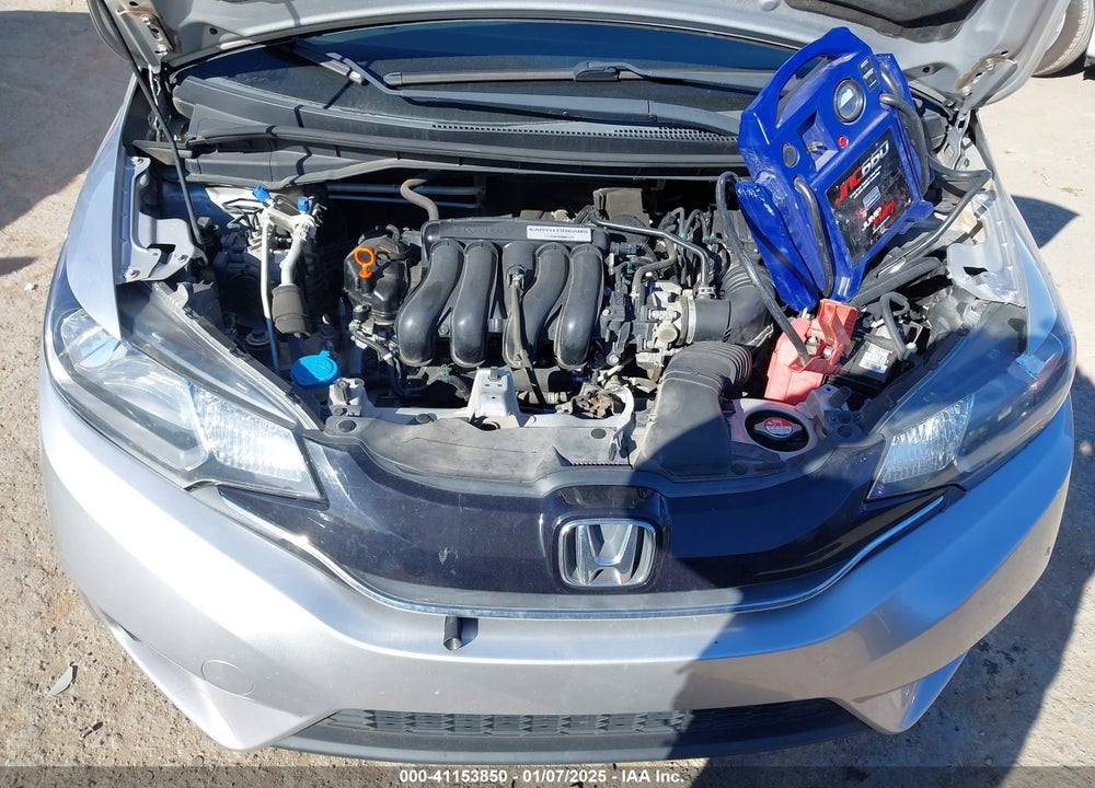 2015 HONDA FIT VIN: 3HGGK5H81FM730684