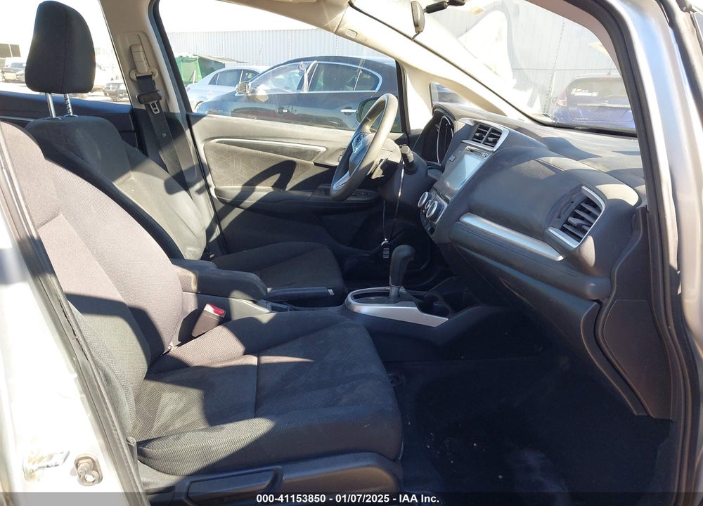2015 HONDA FIT VIN: 3HGGK5H81FM730684