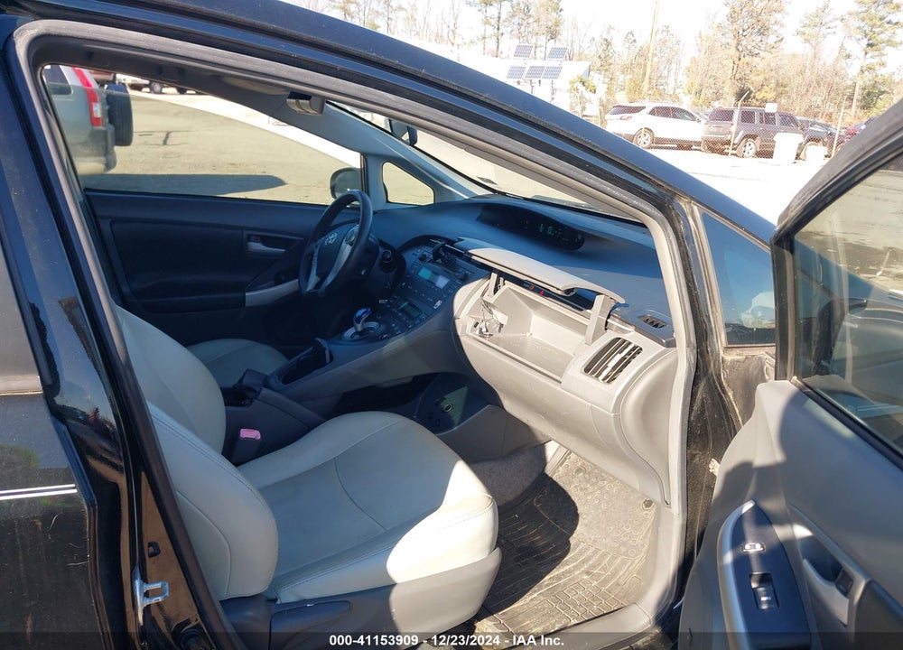 2010 TOYOTA PRIUS III VIN: JTDKN3DU5A0085671