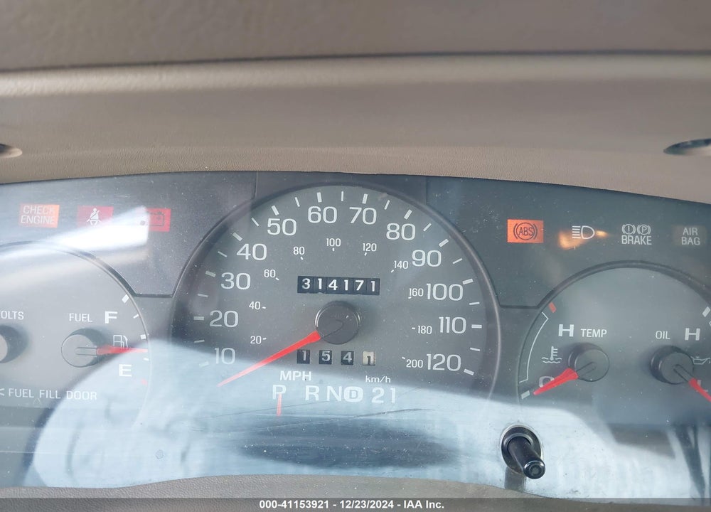 2005 MERCURY GRAND MARQUIS LS/LSE VIN: 2MEFM75WX5X642382