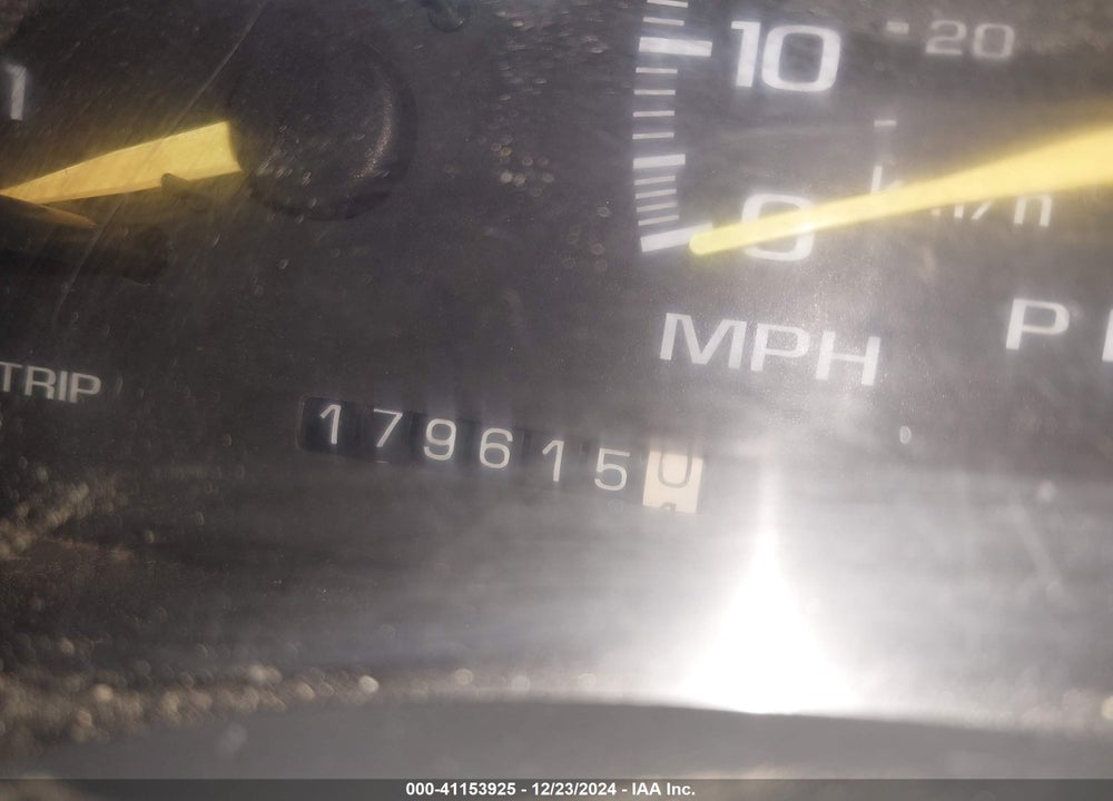 1996 CHEVROLET GMT-400 K3500 VIN: 1GCHK34RXTZ198772
