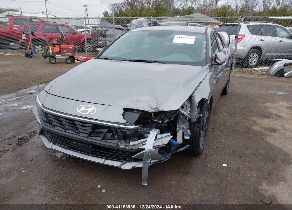 2024 HYUNDAI ELANTRA VIN: KMHLS4DG5RU716691