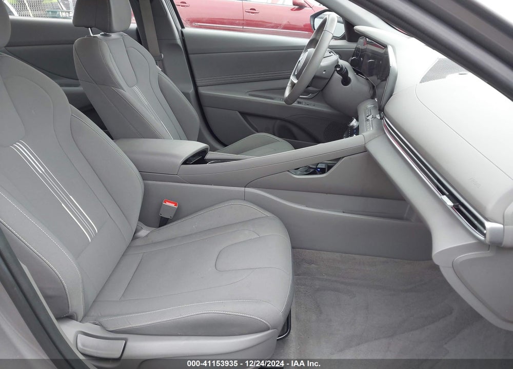 2024 HYUNDAI ELANTRA VIN: KMHLS4DG5RU716691