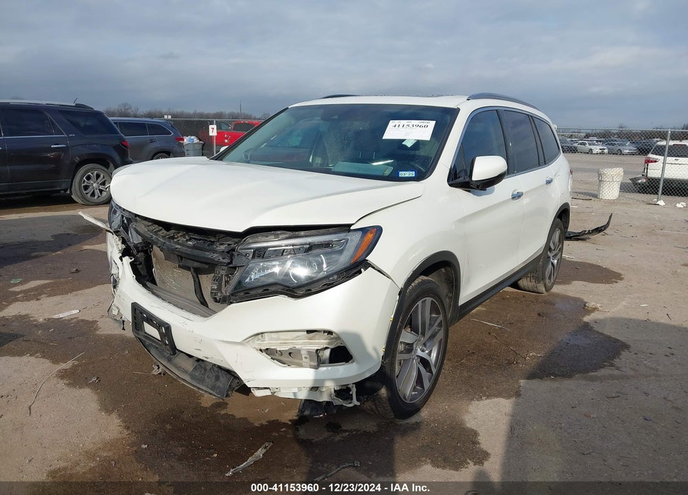 2017 HONDA PILOT VIN: 5FNYF6H04HB068789