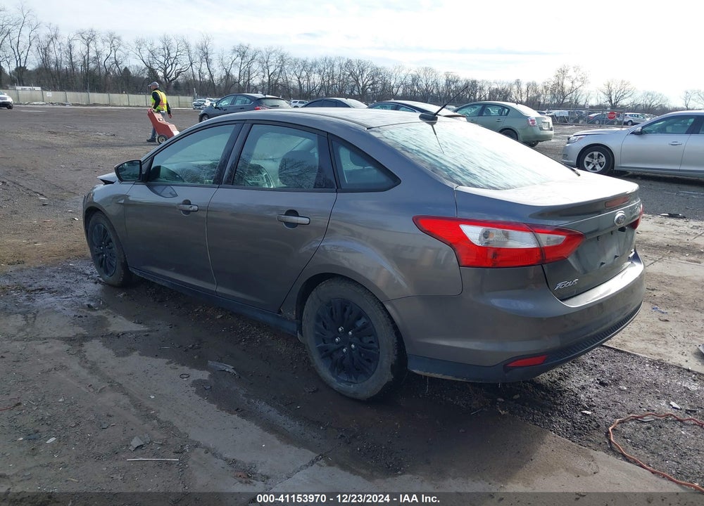 2012 FORD FOCUS VIN: 1FAHP3F27CL464968