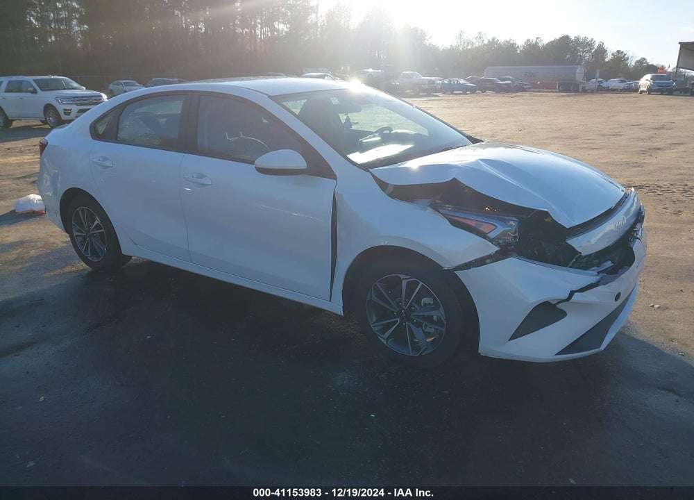 2024 KIA FORTE LXS VIN: 3KPF24AD5RE698199
