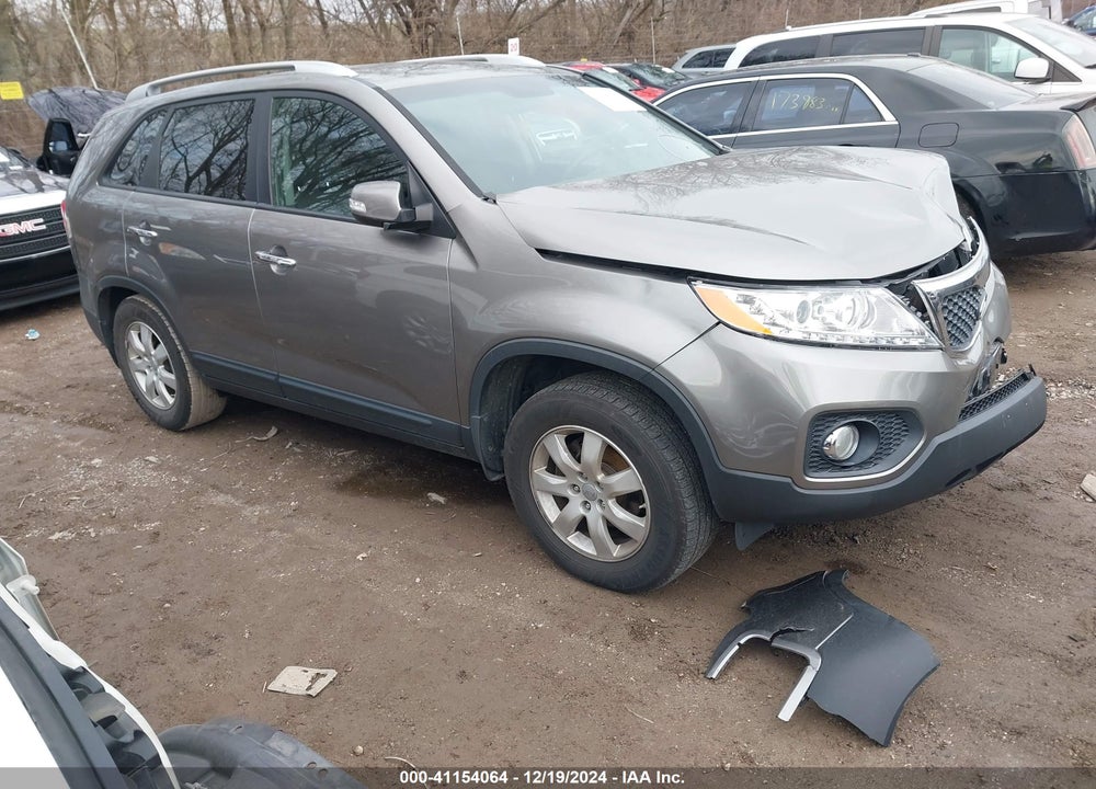 2013 KIA SORENTO LX VIN: 5XYKT3A68DG368186