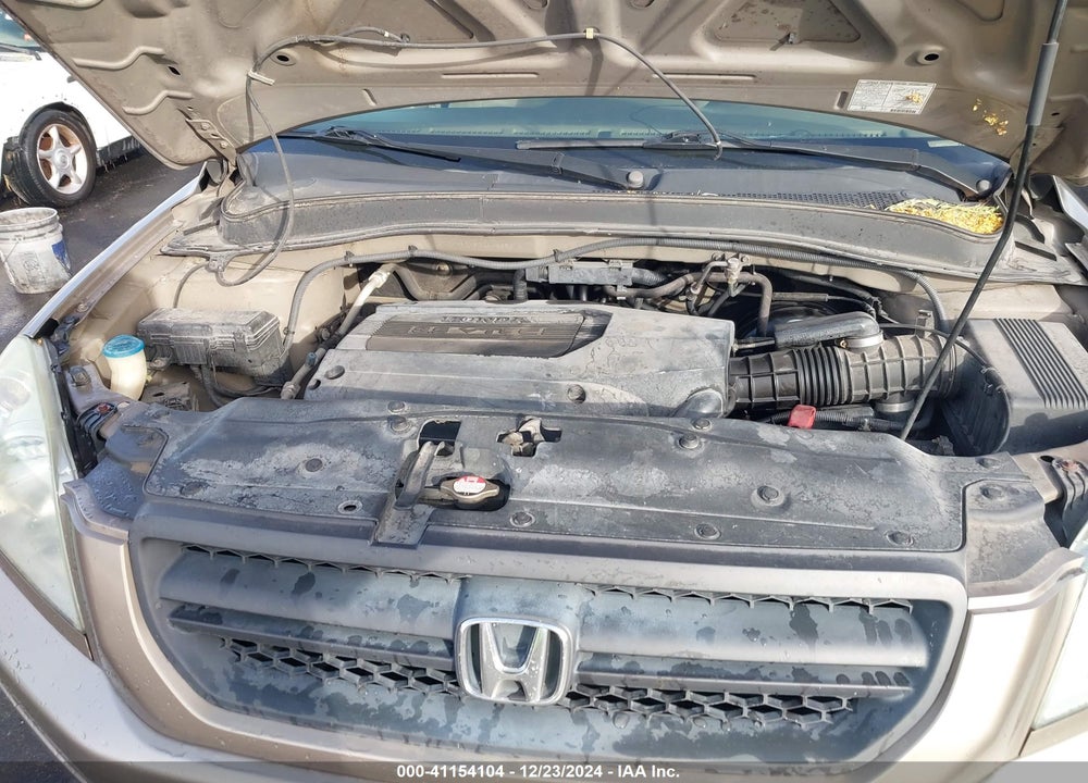 2004 HONDA PILOT EX VIN: 2HKYF184X4H535618
