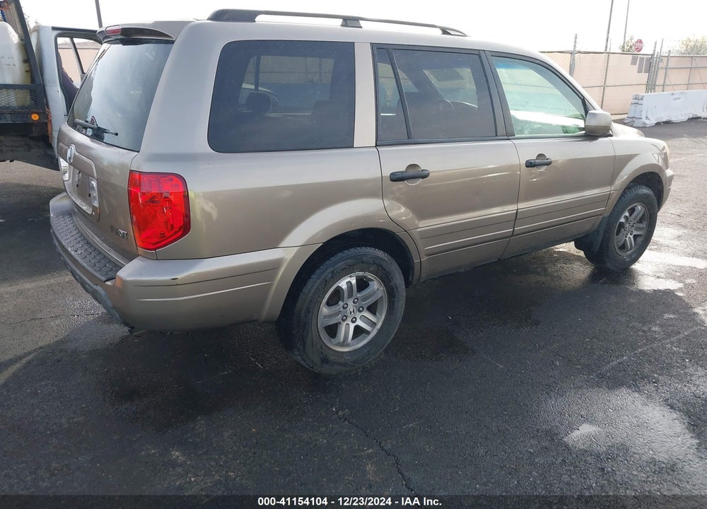 2004 HONDA PILOT EX VIN: 2HKYF184X4H535618