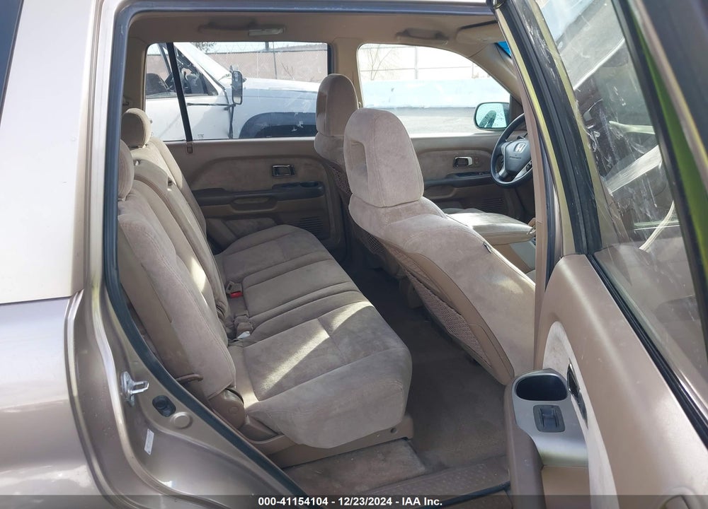 2004 HONDA PILOT EX VIN: 2HKYF184X4H535618